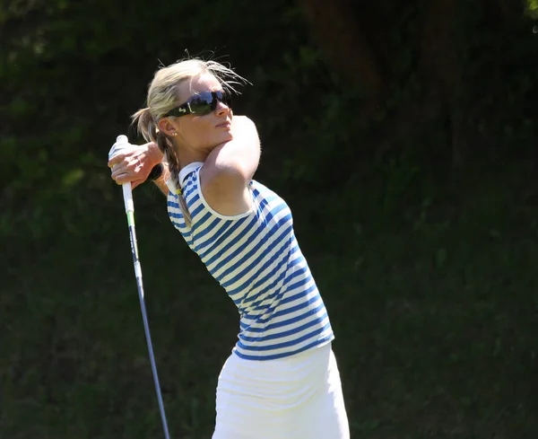 Lady Golfozó Egy Golfpályán Fourqueux Franciaország Június 2013 — Stock Fotó