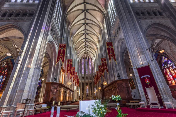 Orleans France エイプリル20 2023年 聖十字架大聖堂の内装と建築装飾 — ストック写真