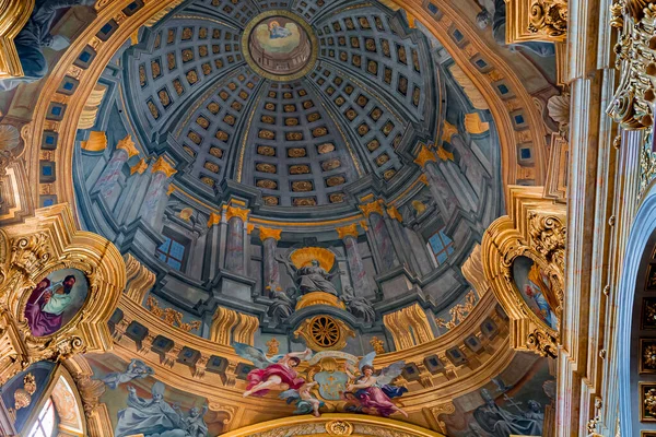 ウィーン オーストリア 2023年5月25日 イエズス会教会のインテリア フレスコ画 建築の詳細 — ストック写真