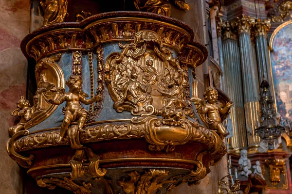 Vienna Austria May 2023 Интерьеры Фрески Архитектурные Детали Церкви Петерскирче — стоковое фото