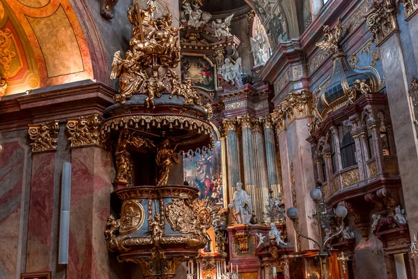 Vienna Austria Mayıs 2023 Peterskirche Kilisesi Nin Mekanları Freskleri Mimari Stok Resim
