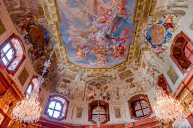 Vienna, AUSTRIA, 26 Mayıs 2023: Belvedere Sarayı 'nın içi, freskleri ve mimari detayları