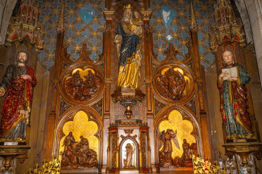 ABBEVILLE, SOMME, FRANCE, 18 HAZİRAN 2023: Saint Sepulcre Kilisesi 'nin iç mimari detayları ve dekorasyonları