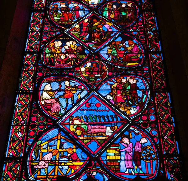 伯吉斯 法兰西 2023年4月20日 15世纪 由匿名艺术家工作室制作的大教堂教堂圣徒斯蒂芬的彩色玻璃装饰 — 图库照片