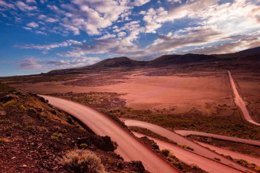 Piton de la Fournaise volkanı yolu, Reunion adası, Hint okyanusu, Fransa
