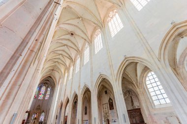 CLERY, FRANCE, 29 Mart 2024, Clery Kraliyet Manastırı, Orleans, Loire Valley, Fransa