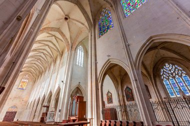 CLERY, FRANCE, 29 Mart 2024, Clery Kraliyet Manastırı, Orleans, Loire Valley, Fransa