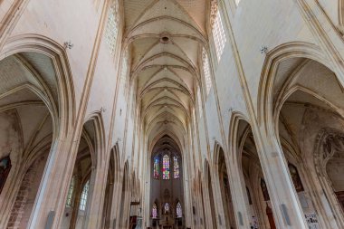 CLERY, FRANCE, 29 Mart 2024, Clery Kraliyet Manastırı, Orleans, Loire Valley, Fransa