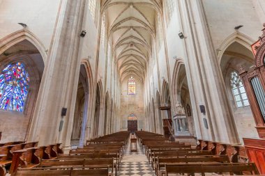 CLERY, FRANCE, 29 Mart 2024, Clery Kraliyet Manastırı, Orleans, Loire Valley, Fransa