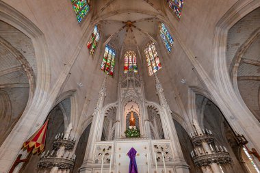 CLERY, FRANCE, 29 Mart 2024, Clery Kraliyet Manastırı, Orleans, Loire Valley, Fransa