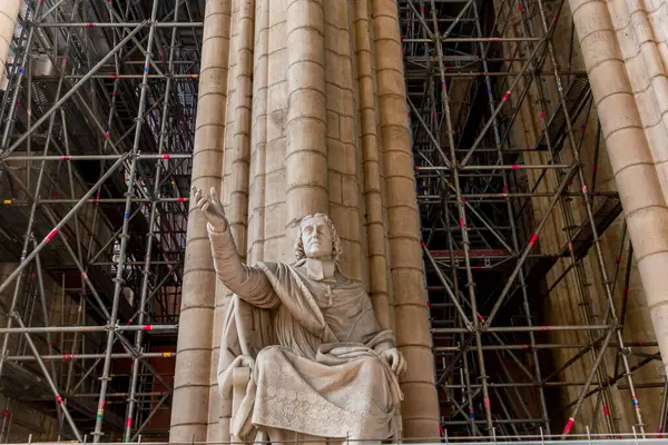 stock image MEAUX, FRANCE, APRIL 18, 2023 :  Statue of bishop Bossuet, Saint Etienne cathedral in Meaux, France, By Ernest Henri Dubois, year 1911