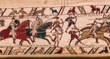 BAYEUX, FRANCE, 14 Mayıs 2024: Bayeux 'nun duvar halısı, 1066 yılındaki Hastings savaşını, İngiltere' nin Norman fethini betimliyor.
