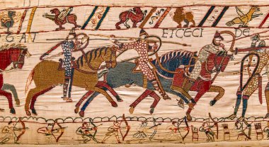 BAYEUX, FRANCE, 14 Mayıs 2024: Bayeux 'nun duvar halısı, 1066 yılındaki Hastings savaşını, İngiltere' nin Norman fethini betimliyor.