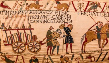 BAYEUX, FRANCE, 14 Mayıs 2024: Bayeux 'nun duvar halısı, 1066 yılındaki Hastings savaşını, İngiltere' nin Norman fethini betimliyor.