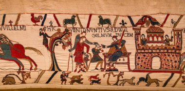 BAYEUX, FRANCE, 14 Mayıs 2024: Bayeux 'nun duvar halısı, 1066 yılındaki Hastings savaşını, İngiltere' nin Norman fethini betimliyor.