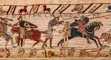 BAYEUX, FRANCE, 14 Mayıs 2024: Bayeux 'nun duvar halısı, 1066 yılındaki Hastings savaşını, İngiltere' nin Norman fethini betimliyor.