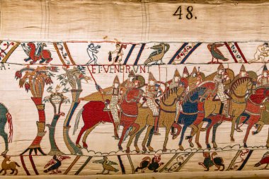 BAYEUX, FRANCE, 14 Mayıs 2024: Bayeux 'nun duvar halısı, 1066 yılındaki Hastings savaşını, İngiltere' nin Norman fethini betimliyor.