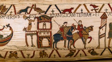 BAYEUX, FRANCE, 14 Mayıs 2024: Bayeux 'nun duvar halısı, 1066 yılındaki Hastings savaşını, İngiltere' nin Norman fethini betimliyor.