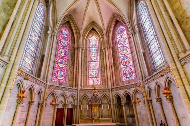 BAYEUX, FRANCE, 14 Mayıs 2024: Bayeux Leydisi Katedrali 'nin mimari dekorları, norrmandiya
