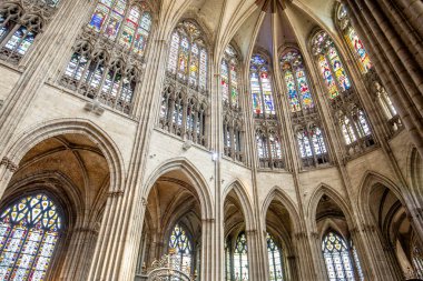 EVREUX, FRANCE, 11 Mayıs 2024: Evreux Leydimizin Katedrali 'nin iç mimari ve mimari dekorları