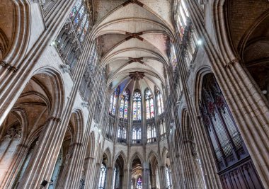 EVREUX, FRANCE, 11 Mayıs 2024: Evreux Leydimizin Katedrali 'nin iç mimari ve mimari dekorları