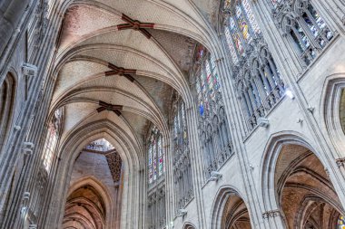 EVREUX, FRANCE, 11 Mayıs 2024: Evreux Leydimizin Katedrali 'nin iç mimari ve mimari dekorları