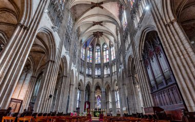 EVREUX, FRANCE, 11 Mayıs 2024: Evreux Leydimizin Katedrali 'nin iç mimari ve mimari dekorları