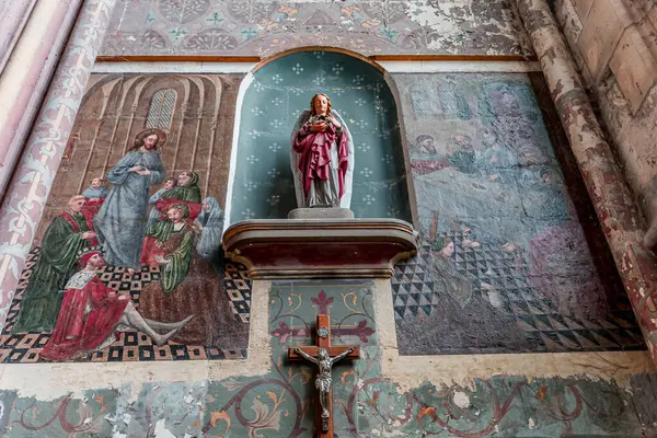 stock image SAINT QUENTIN,  PICARDY, FRANCE, JUNE 12, 2024 : interiors and architectural details of gothic Cathedral basilica