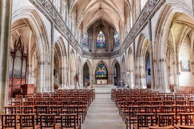 CAEN, CALVADOS, NORMANDY, FRANCE, 15 MAYIS 2024: Saint Jean Kilisesi 'nin iç ve mimari detayları