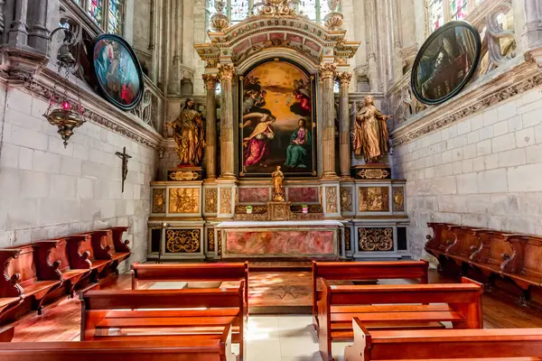 stock image CAEN, CALVADOS, NORMANDY, FRANCE, MAY 15, 2024 : interiors and architectural details of Saint Jean church