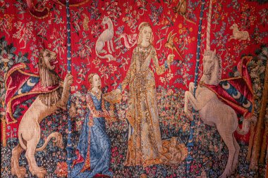 BeaUNE, BURGUNDY, FRANCE, ECTOBER 27 EKİM 2024: 15. yüzyılın duvar halısı Poors, Hospices de Beaune hastanesi