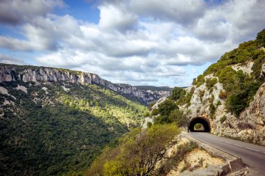 Ardeche nehrinin büyük kanyonu, Cevennes dağları, Güney Fransa