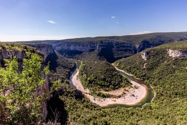 Ardeche nehrinin büyük kanyonu, Cevennes dağları, Güney Fransa