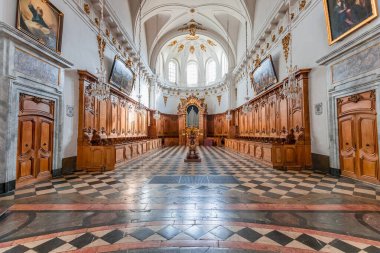 LYON, RHON, FRANCE, ECTOBER 15, 2024: Saint Bruno des Chartreux Kilisesi 'nin iç ve mimari detayları