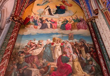 BeaUVAIS, OISE, FRANCE, April 15, 2017: Saint-Peter Katedrali 'nin iç ve mimari detayları