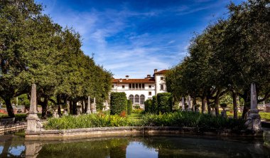 Miami, Florida, Usa, 27 Kasım 2019: Vizcaya villasının dış ve bahçeleri, Miami, Florida, Birleşik Devletler, 27 Kasım 2019