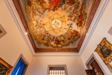 MAFRA, PORTUGAL, 13 Mart 2025, Mafra 'nın ulusal sarayının iç ve mimari detayları