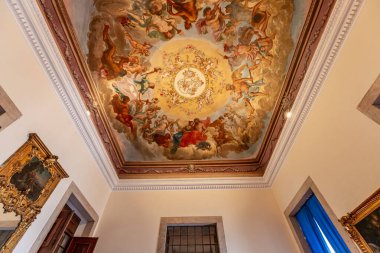 MAFRA, PORTUGAL, 13 Mart 2025, Mafra 'nın ulusal sarayının iç ve mimari detayları