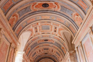 MAFRA, PORTUGAL, 13 Mart 2025, Mafra 'nın ulusal sarayının iç ve mimari detayları