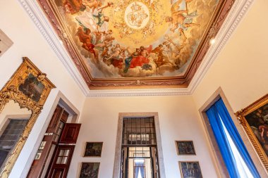 MAFRA, PORTUGAL, 13 Mart 2025, Mafra 'nın ulusal sarayının iç ve mimari detayları