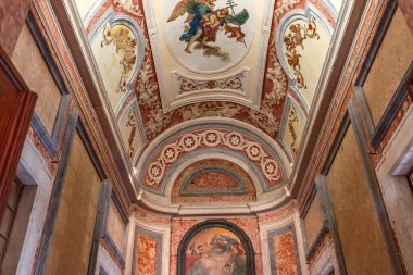 MAFRA, PORTUGAL, 13 Mart 2025, Mafra 'nın ulusal sarayının iç ve mimari detayları