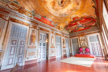 MAFRA, PORTUGAL, 13 Mart 2025, Mafra 'nın ulusal sarayının iç ve mimari detayları