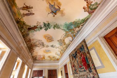 MAFRA, PORTUGAL, 13 Mart 2025, Mafra 'nın ulusal sarayının iç ve mimari detayları