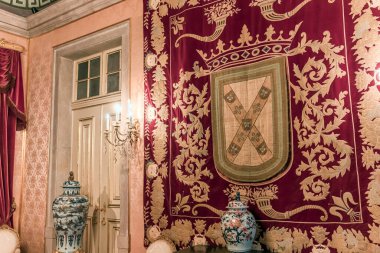 LISBON, PORTUGAL, 11 Mart 2025, Ajuda ulusal sarayının iç ve mimari detayları