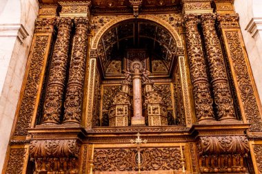 LISBON, PORTUGAL, 15 Mart 2025, Sao Vicente de Fora Manastırı 'nın mimari detayları, Lizbon, Portekiz