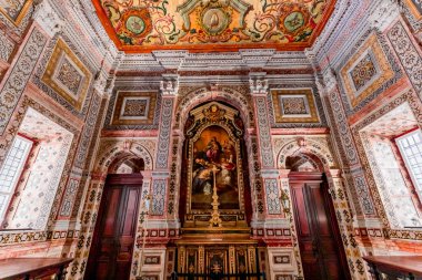 LISBON, PORTUGAL, 15 Mart 2025, Sao Vicente de Fora Manastırı 'nın mimari detayları, Lizbon, Portekiz