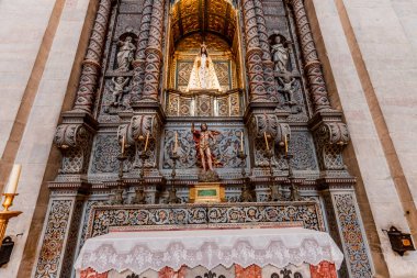 LISBON, PORTUGAL, 15 Mart 2025, Sao Vicente de Fora Manastırı 'nın mimari detayları, Lizbon, Portekiz