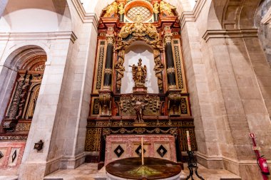LISBON, PORTUGAL, 15 Mart 2025, Sao Vicente de Fora Manastırı 'nın mimari detayları, Lizbon, Portekiz