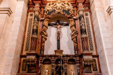 LISBON, PORTUGAL, 15 Mart 2025, Sao Vicente de Fora Manastırı 'nın mimari detayları, Lizbon, Portekiz