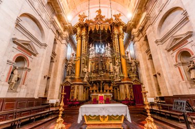 LISBON, PORTUGAL, 15 Mart 2025, Sao Vicente de Fora Manastırı 'nın mimari detayları, Lizbon, Portekiz